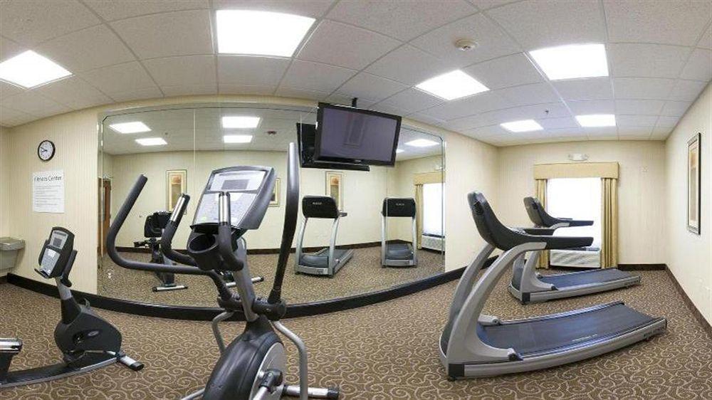 Holiday Inn Express Mccomb By Ihg Dış mekan fotoğraf