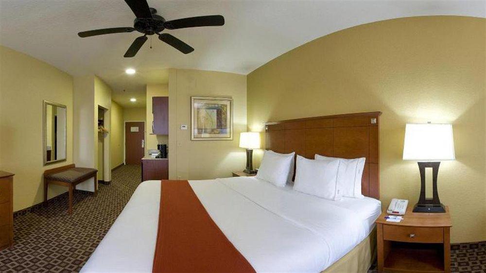 Holiday Inn Express Mccomb By Ihg Dış mekan fotoğraf