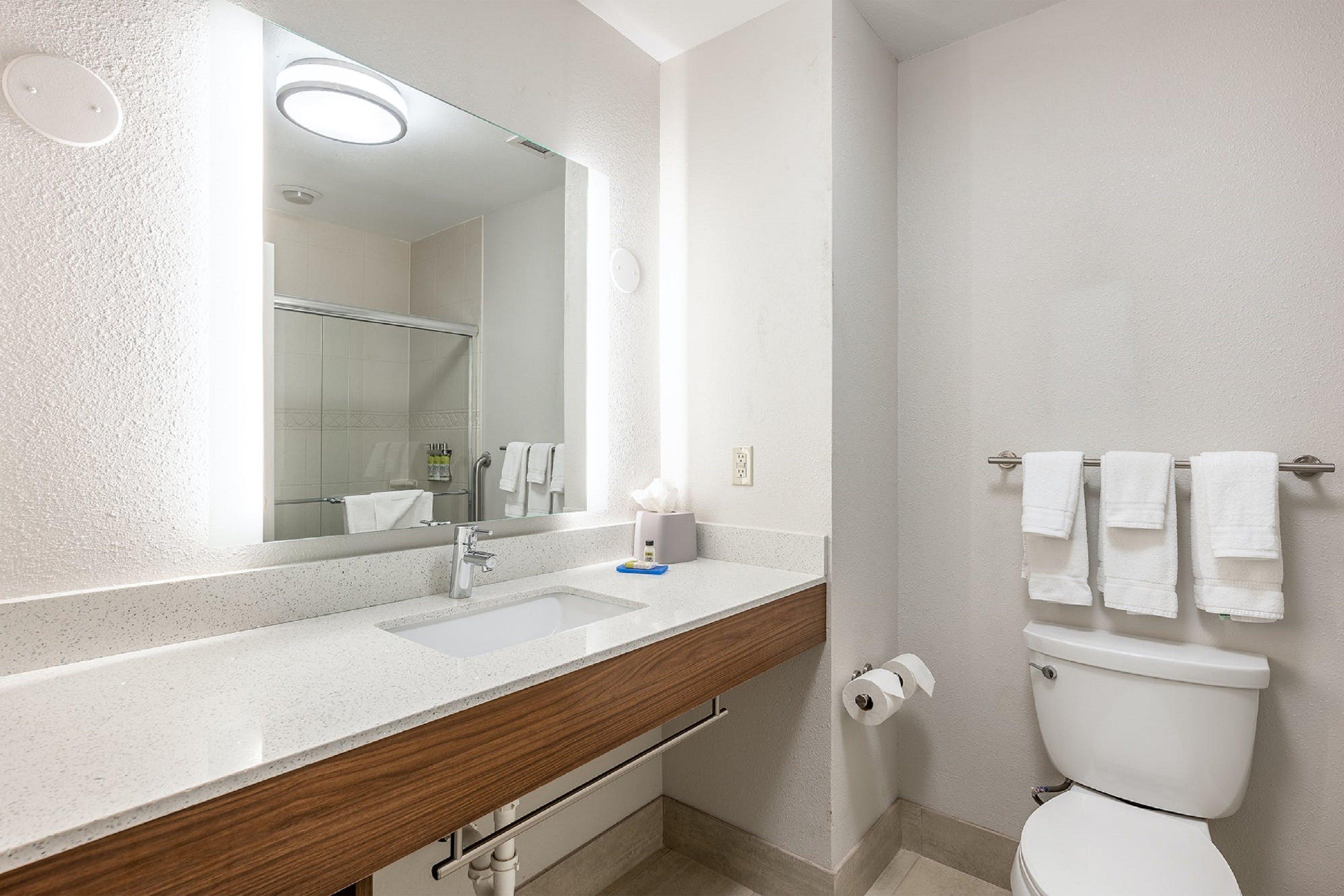 Holiday Inn Express Mccomb By Ihg Dış mekan fotoğraf