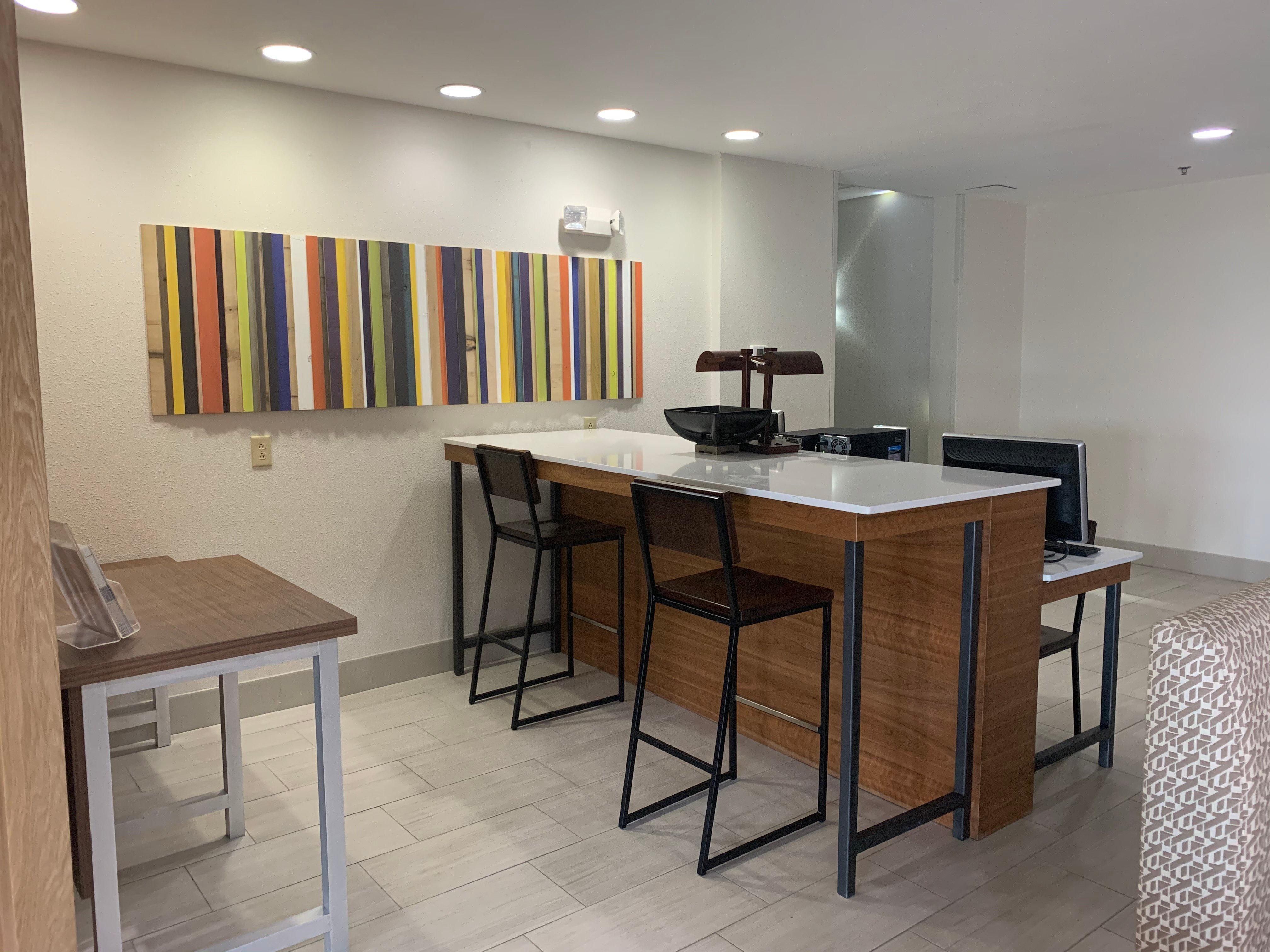 Holiday Inn Express Mccomb By Ihg Dış mekan fotoğraf